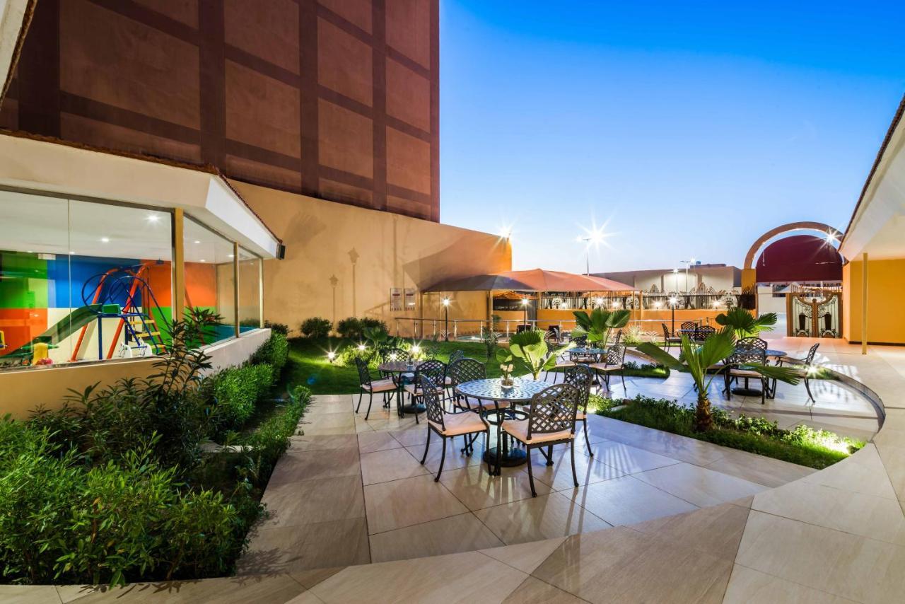 Aparthotel Boudl Al Maidan Ḩafar al Bāţin Esterno foto