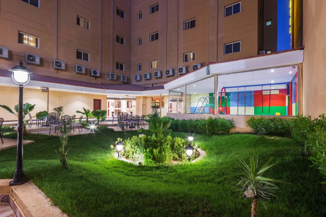 Aparthotel Boudl Al Maidan Ḩafar al Bāţin Esterno foto