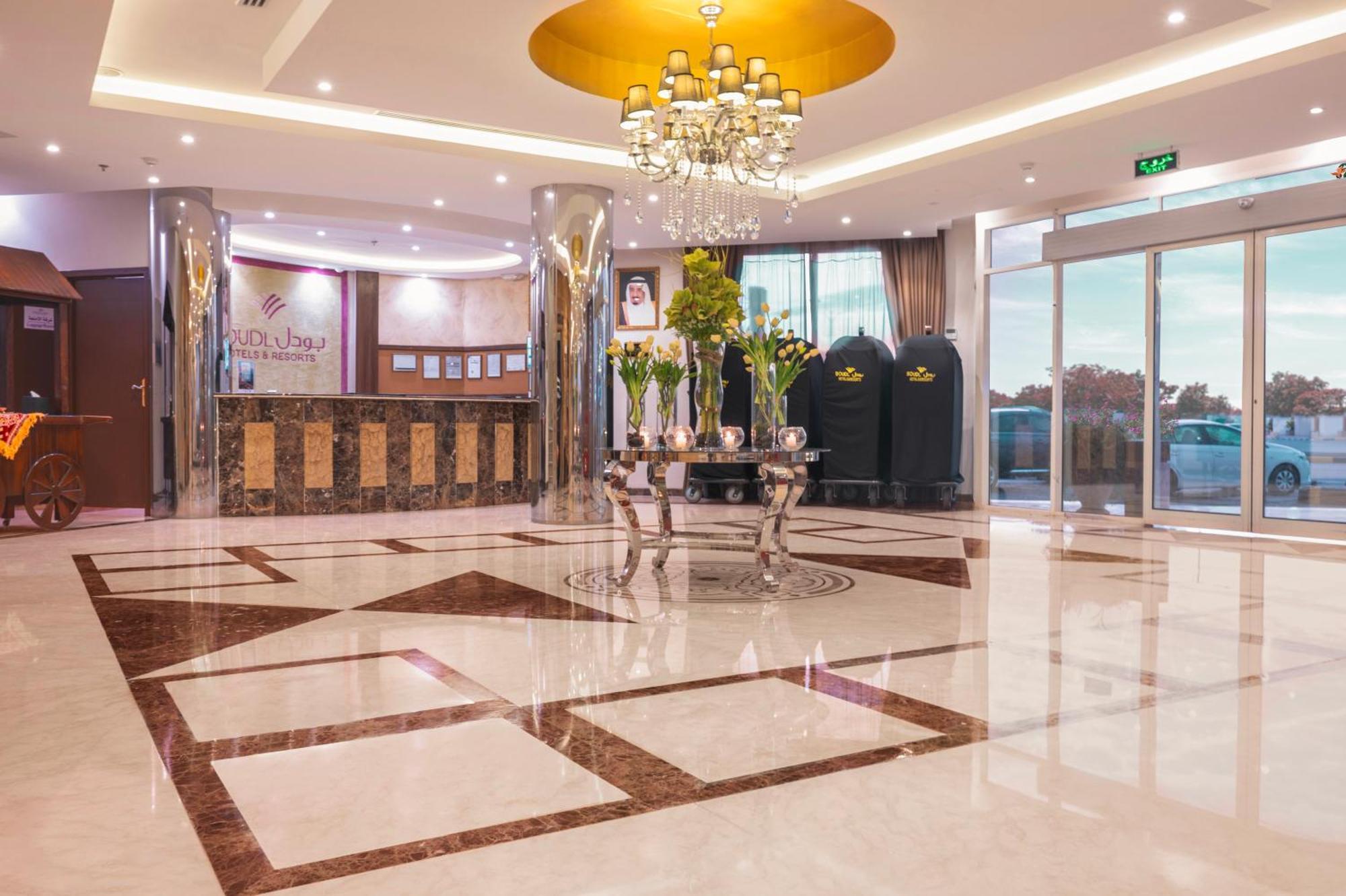 Aparthotel Boudl Al Maidan Ḩafar al Bāţin Esterno foto